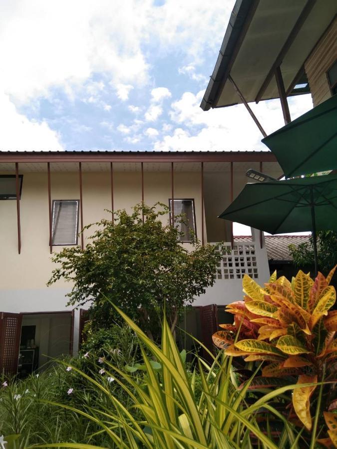 ฮักเคียงโขง Hug Khieng Khong Nongkhai Hostel Nong Khai Extérieur photo
