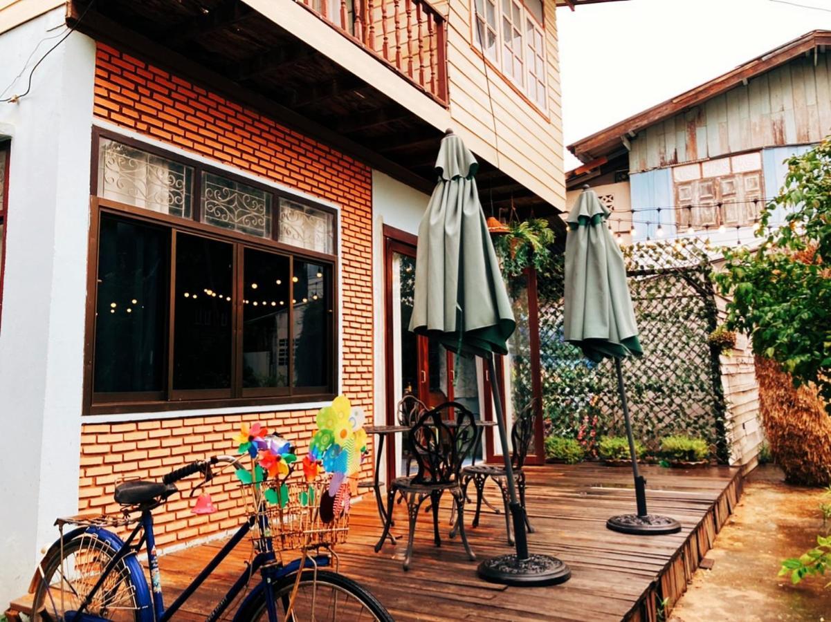ฮักเคียงโขง Hug Khieng Khong Nongkhai Hostel Nong Khai Extérieur photo