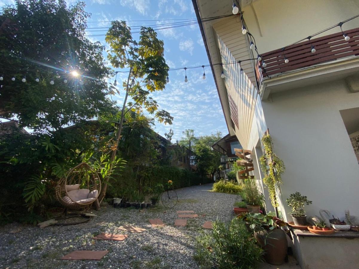 ฮักเคียงโขง Hug Khieng Khong Nongkhai Hostel Nong Khai Extérieur photo